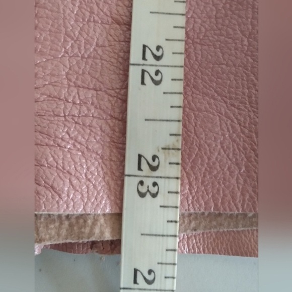 Pink Metallic BCBG Maxazria 100% leather Knee Length Skirt Size 6 Sissy Pricess - Picture 6 of 8